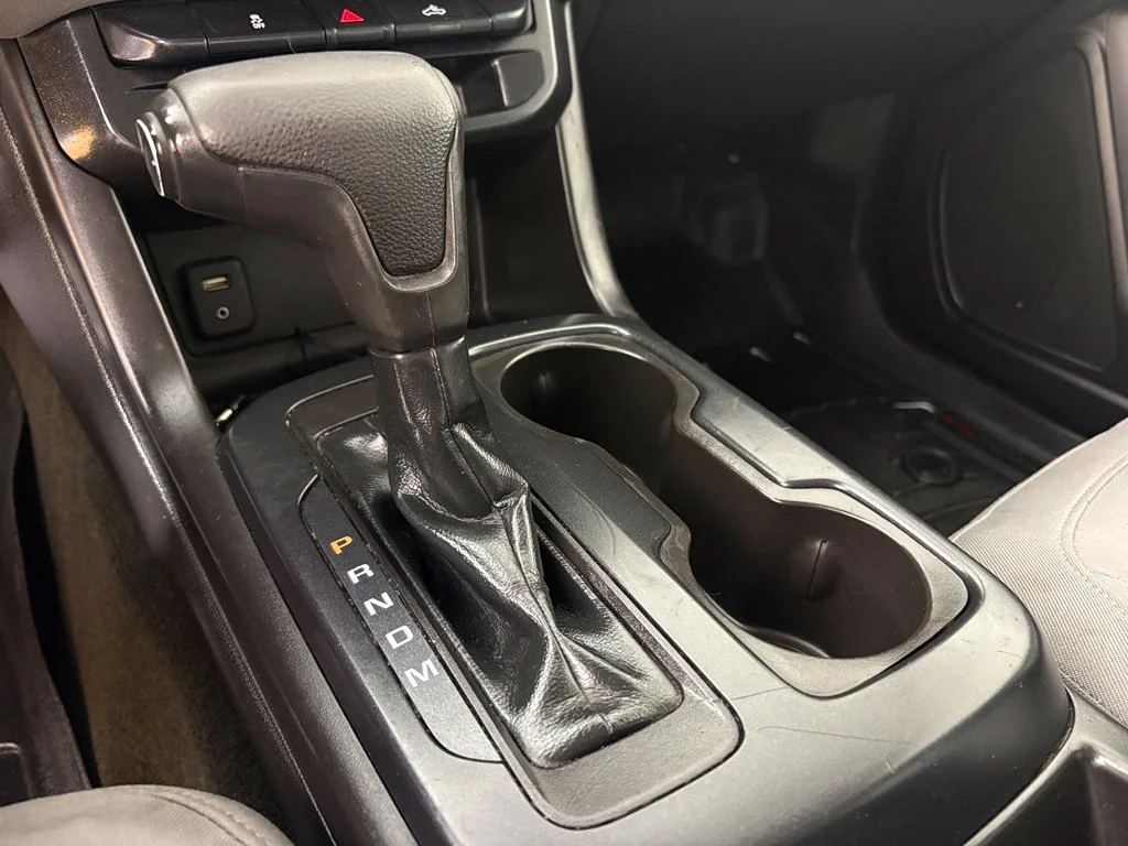 Used 2016 White Chevrolet Work Truck image 33