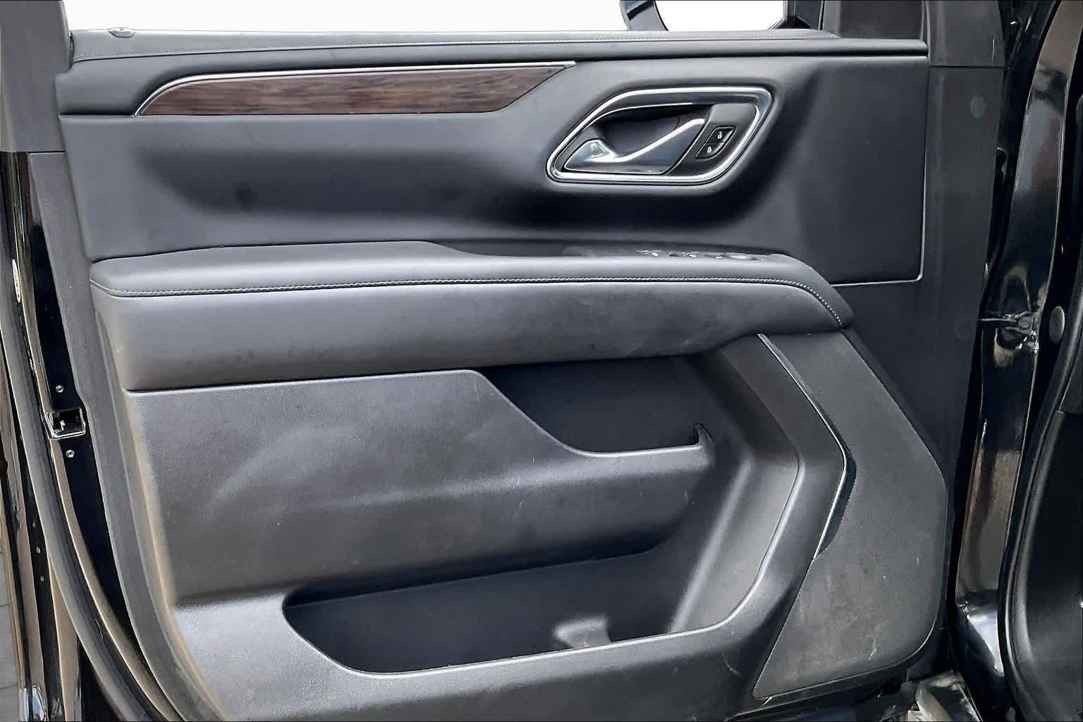 Used 2023 Black Chevrolet LS image 21