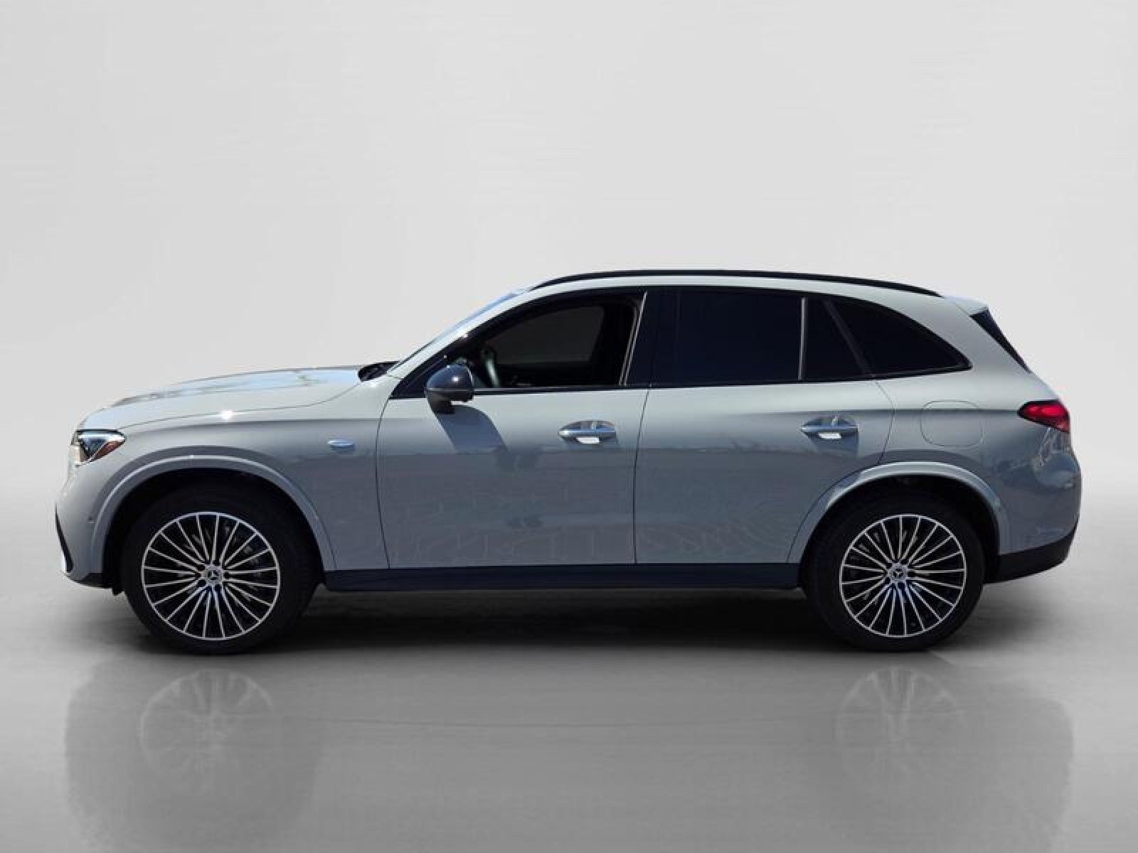 Certified Used 2025 MANUFAKTUR Alpine Grey Mercedes-Benz GLC 350e image 2
