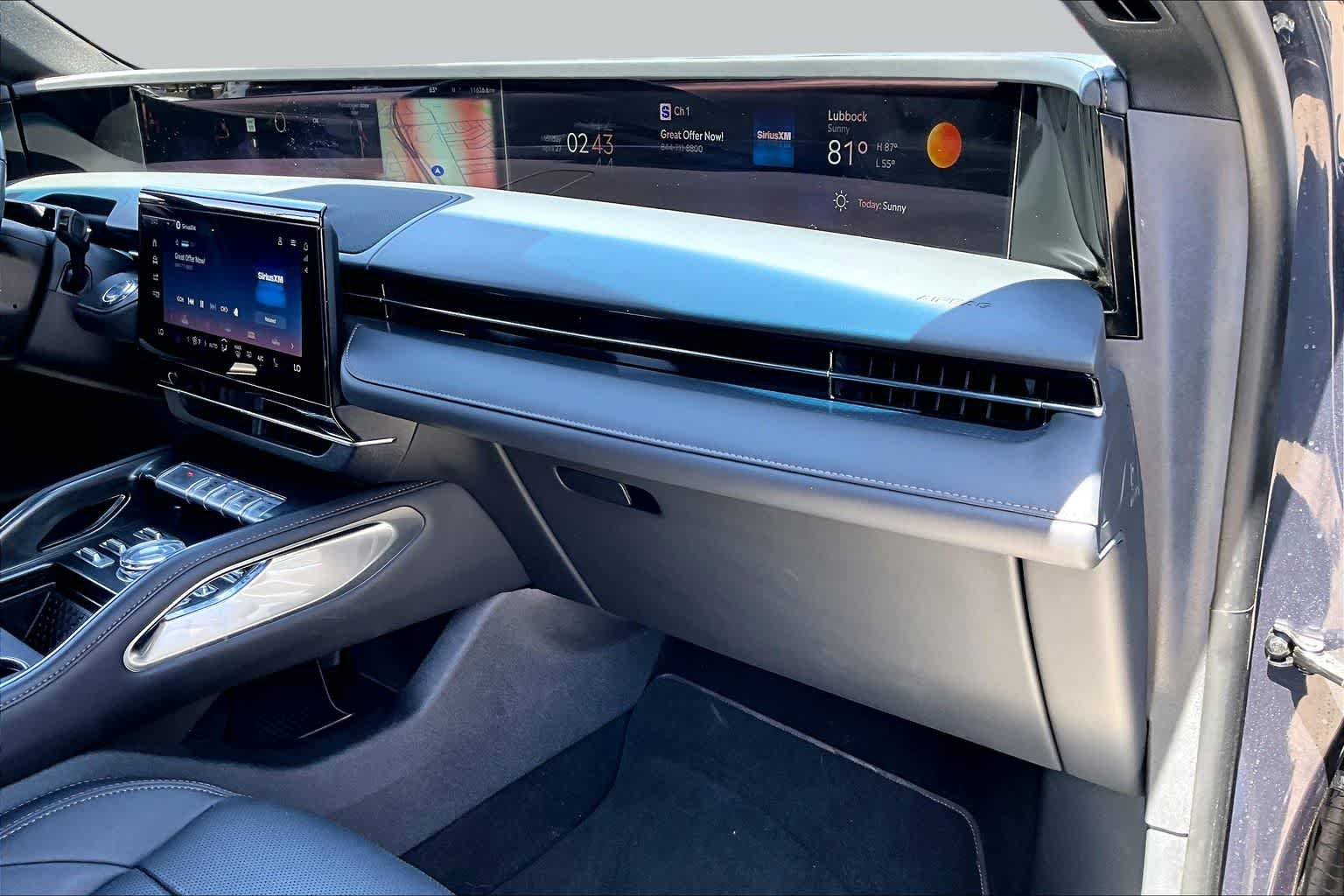 Used 2024 Blue Panther Lincoln Premiere image 18