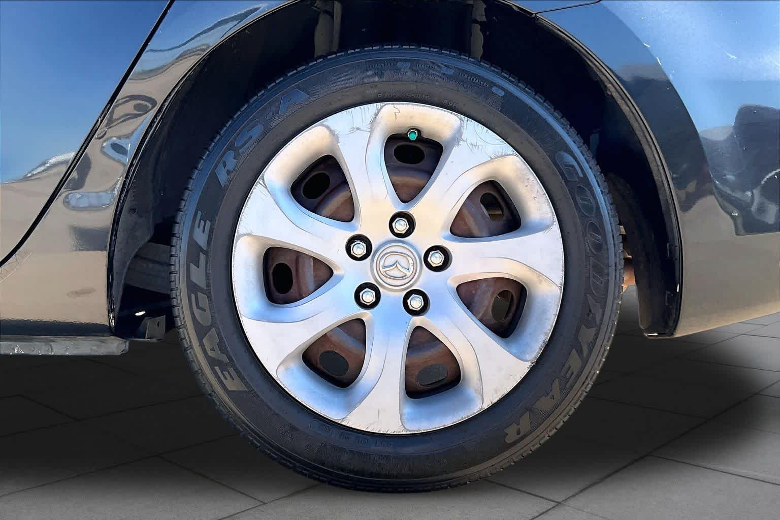 Used 2012 Black Mica Mazda i Sport image 9