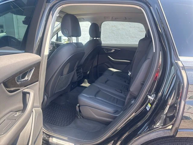 Used 2022 Black Audi 55 Premium Plus image 19