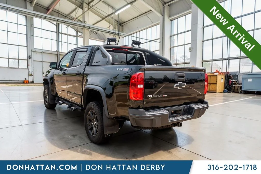 Used 2019 Black Chevrolet ZR2 image 22