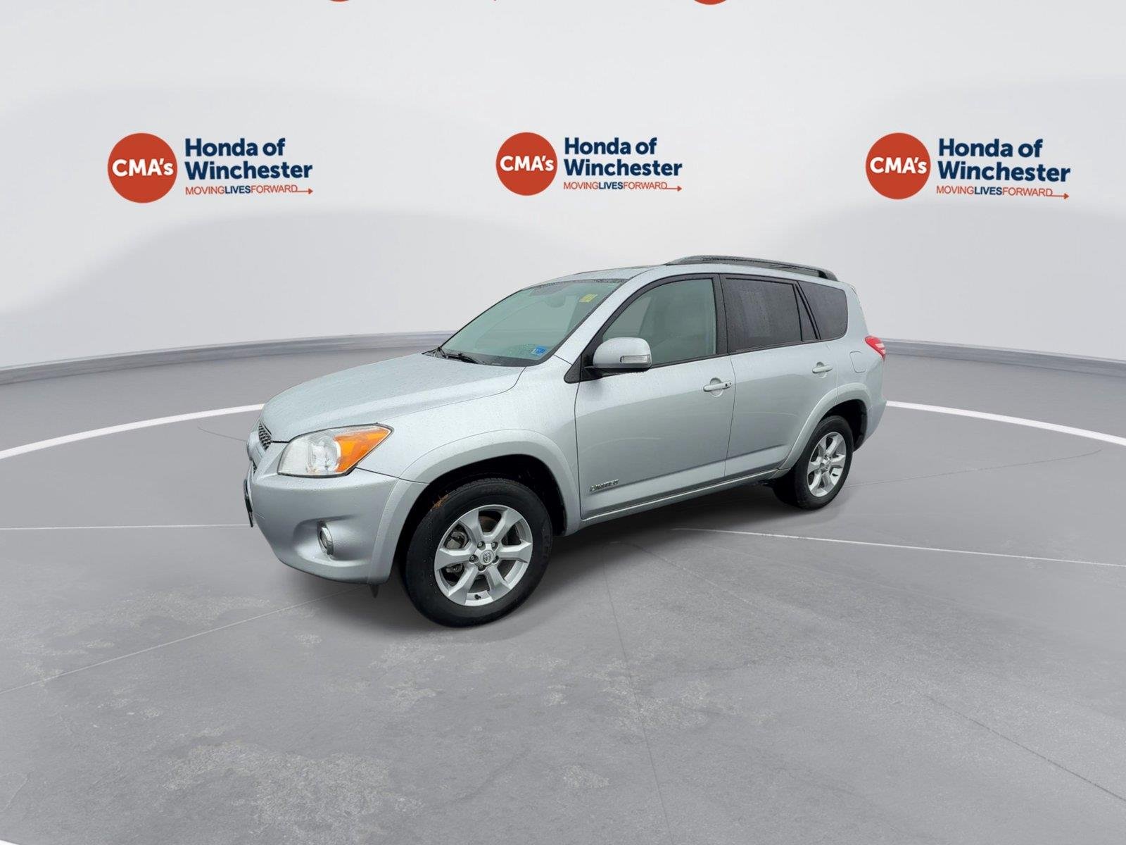 Used 2011 Classic Silver Metallic Toyota Limited image 4