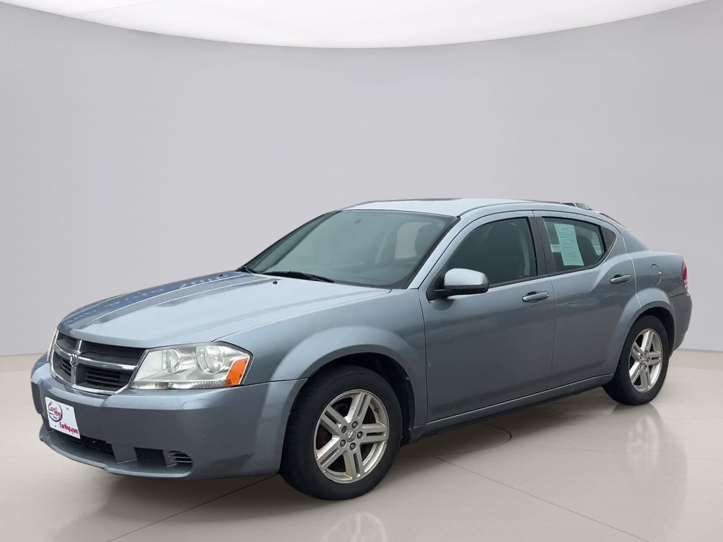 Used 2010 Silver Dodge EXPRESS image 1