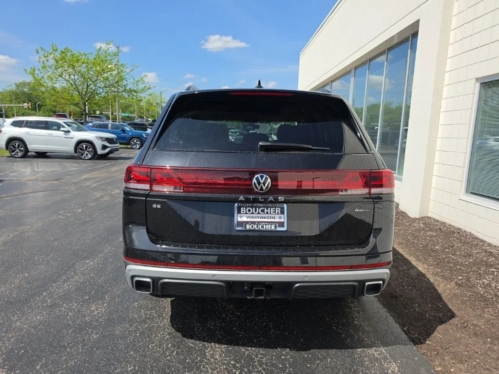 New 2026 Deep Black Pearl Volkswagen 2.0T Peak Edition image 3