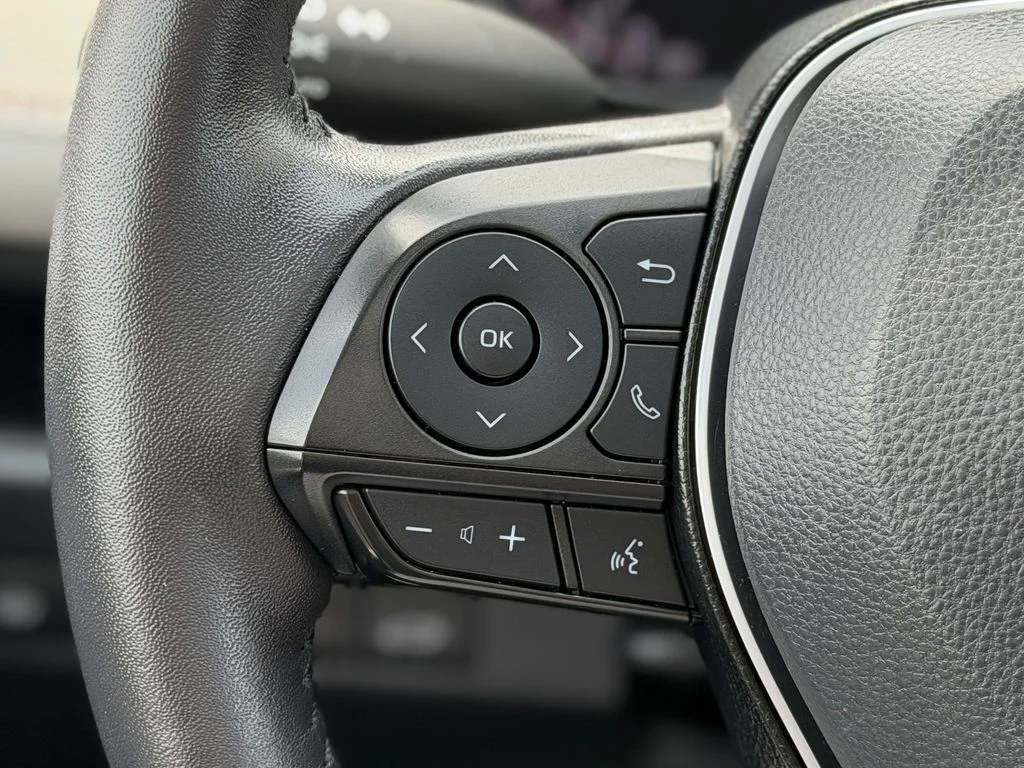 Used 2024 White Toyota XLE image 12