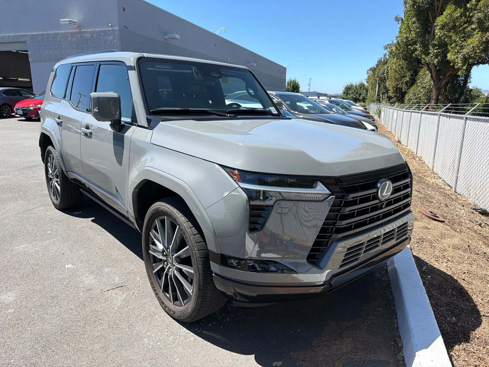 Used 2024 Incognito Lexus 550 Luxury+ image 2