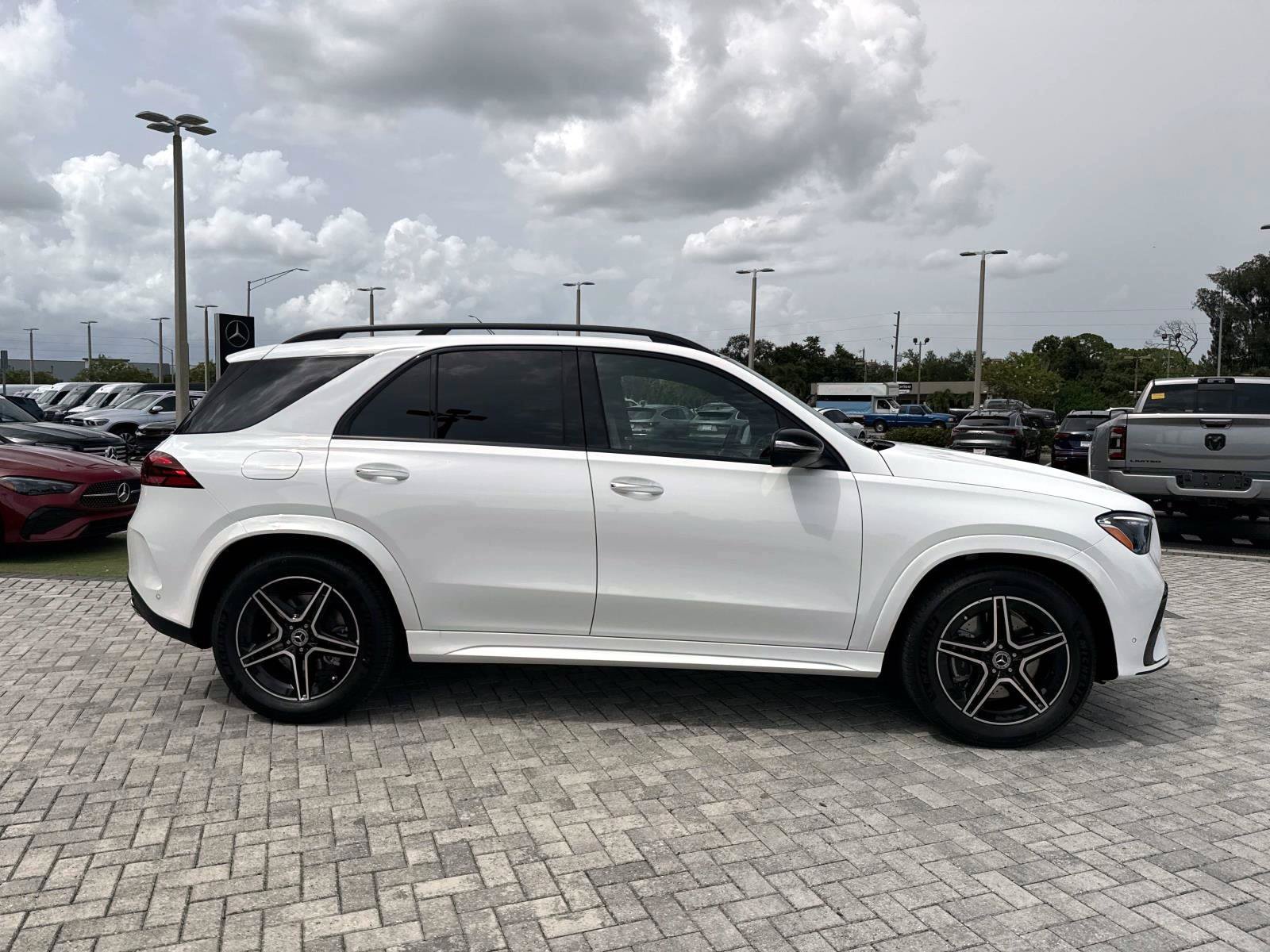 New 2026 Polar White Mercedes-Benz 350 4MATIC® SUV image 6