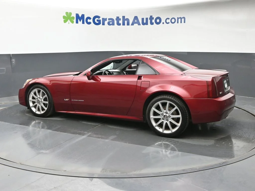 Used 2007 Red Cadillac Base image 21