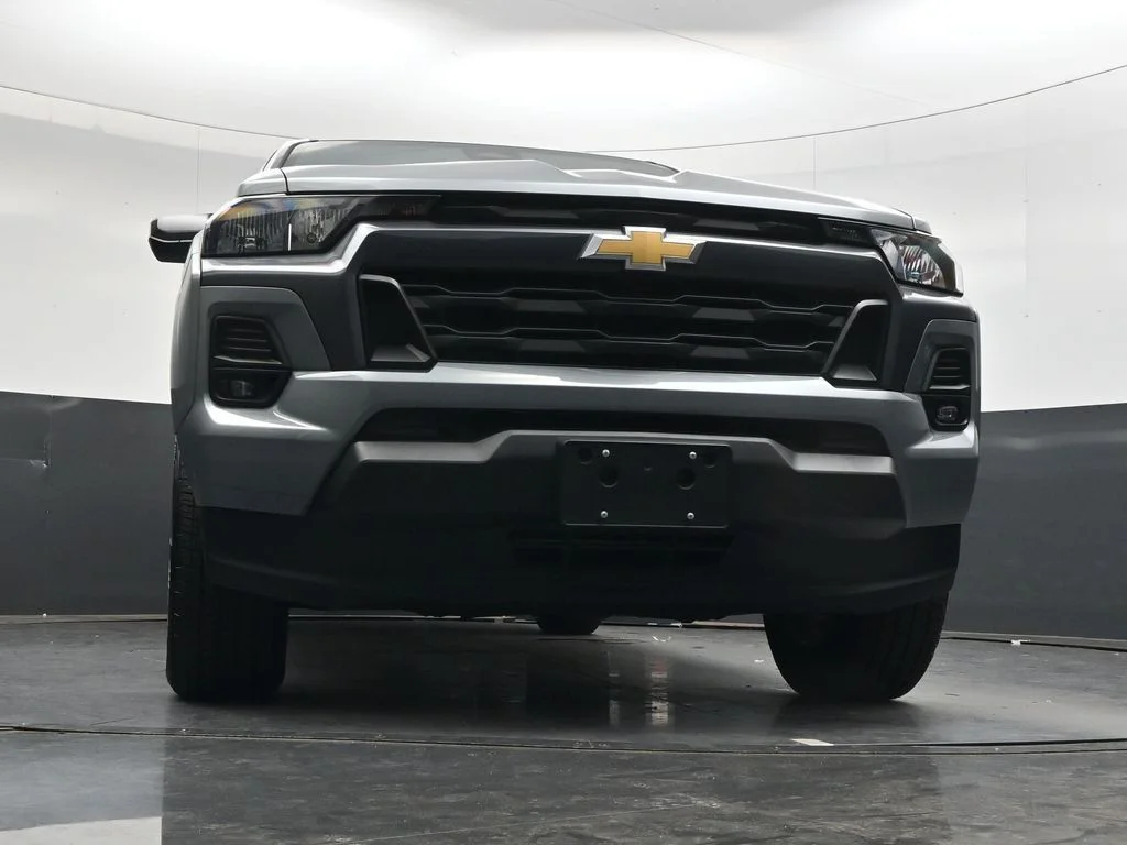 Used 2024 Gray Chevrolet LT image 41