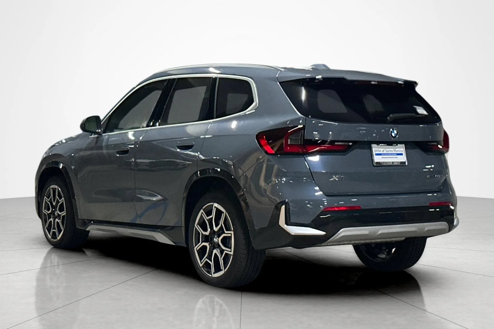 New 2027 Storm Bay Metallic BMW xDrive28i image 3