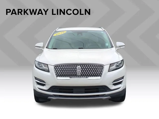 Used 2019 White Lincoln Select image 8
