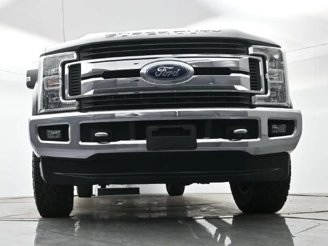 Used 2019 Magnetic Metallic Ford XL image 21