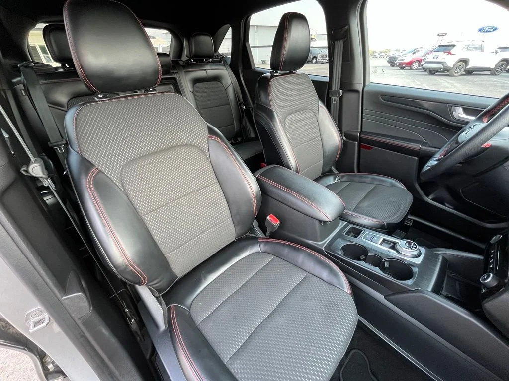 Used 2024 Silver Ford ST-Line Elite image 20
