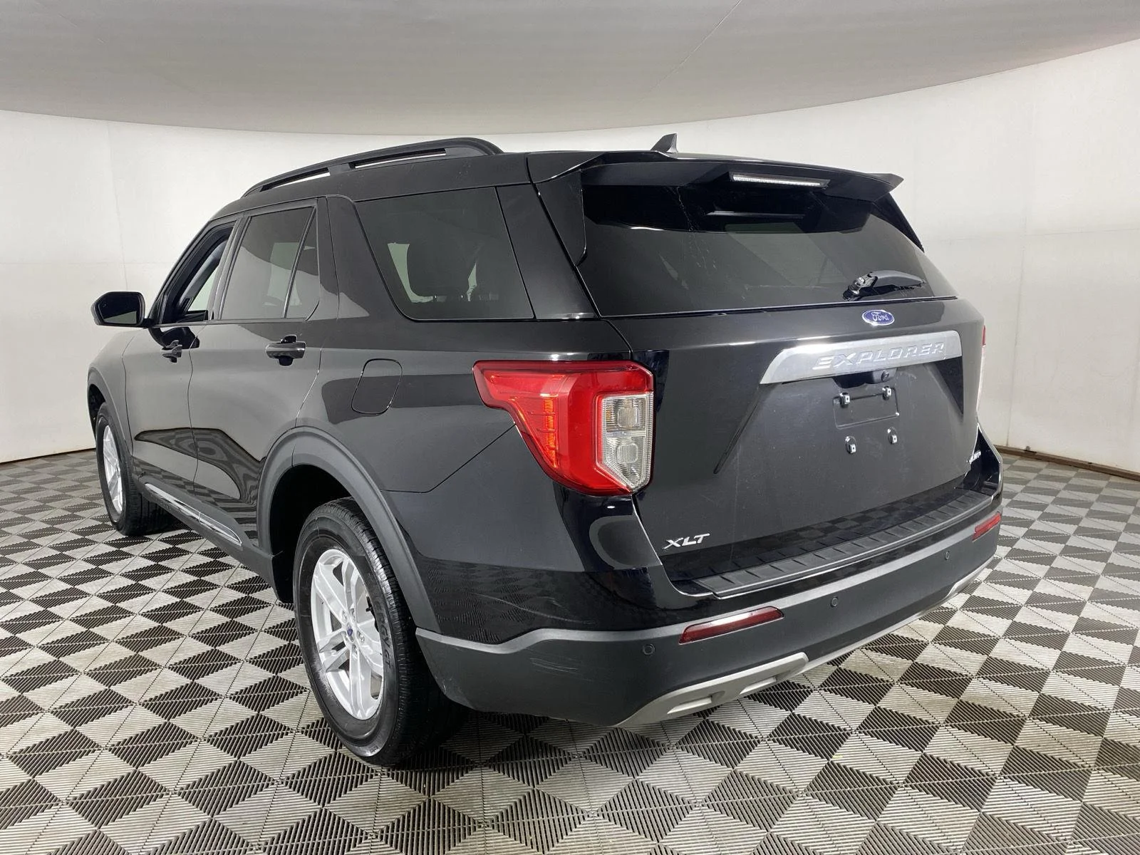 Used 2024 Agate Black Ford XLT image 8