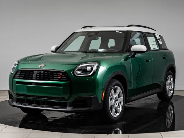 2027 MINI Countryman Signature Plus