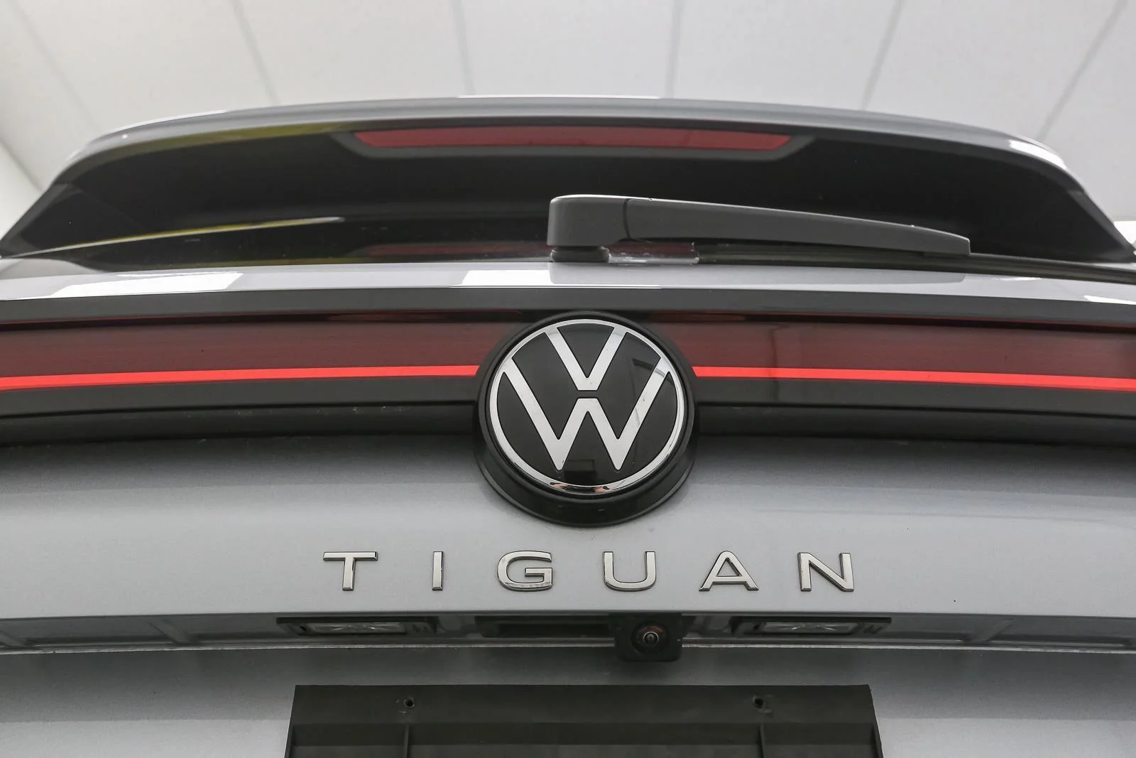 Used 2025 Pyrite Silver Metallic Volkswagen S image 12