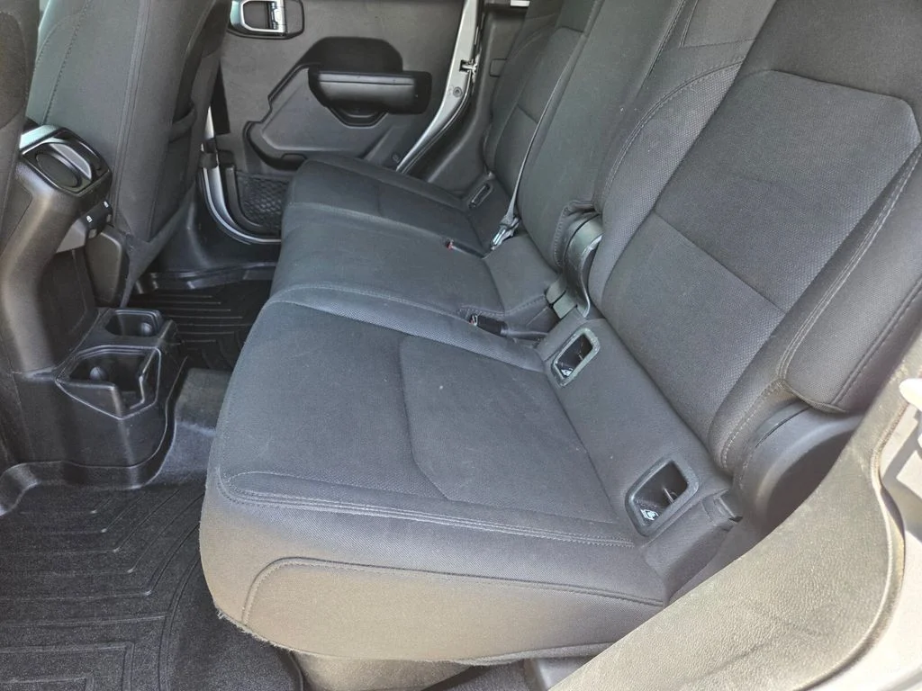 Used 2020 Silver Jeep Sport image 21