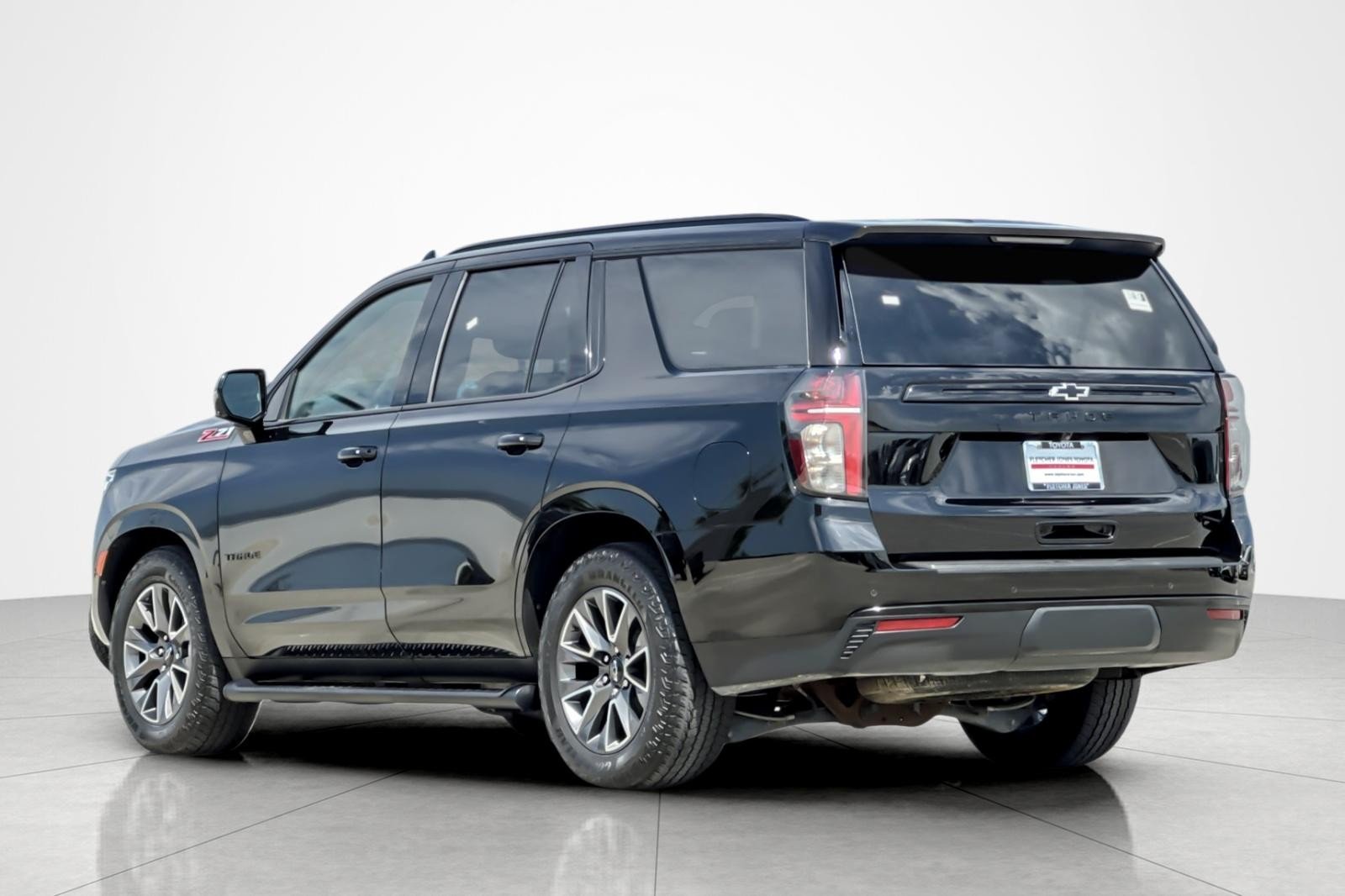 Used 2024 Black Chevrolet Z71 image 3