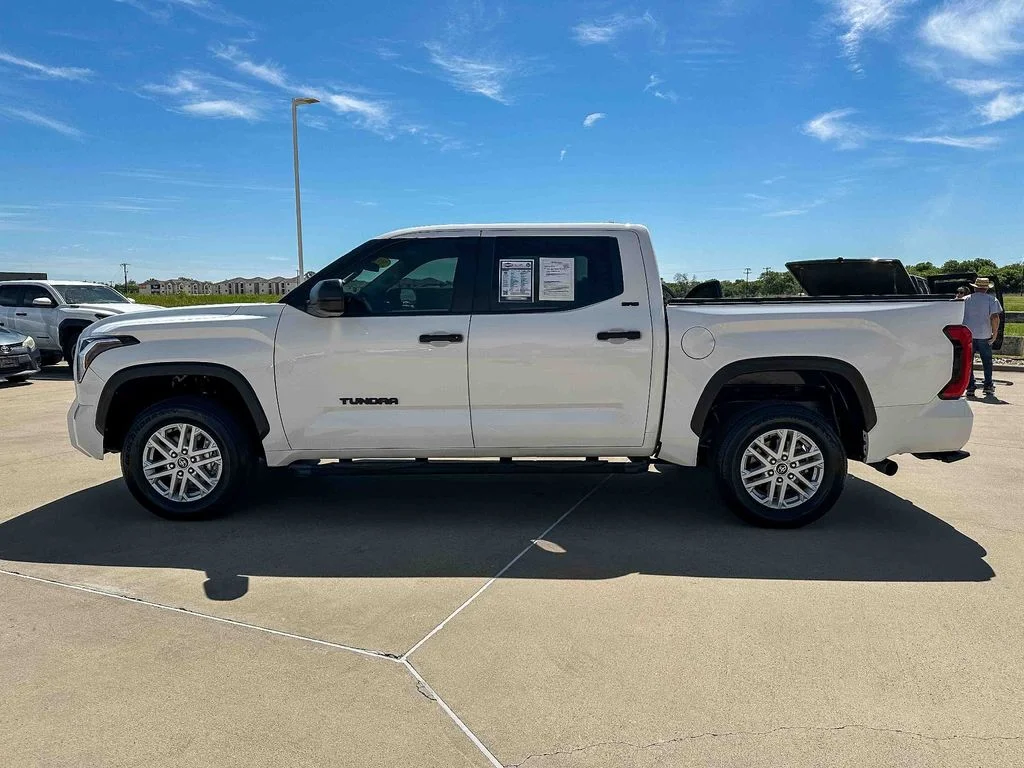 2024 Toyota Tundra SR5 - Photo 6
