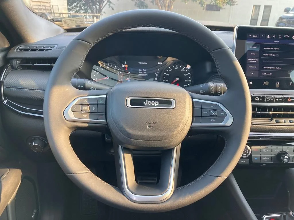 2025 Jeep Compass Latitude - Photo 15