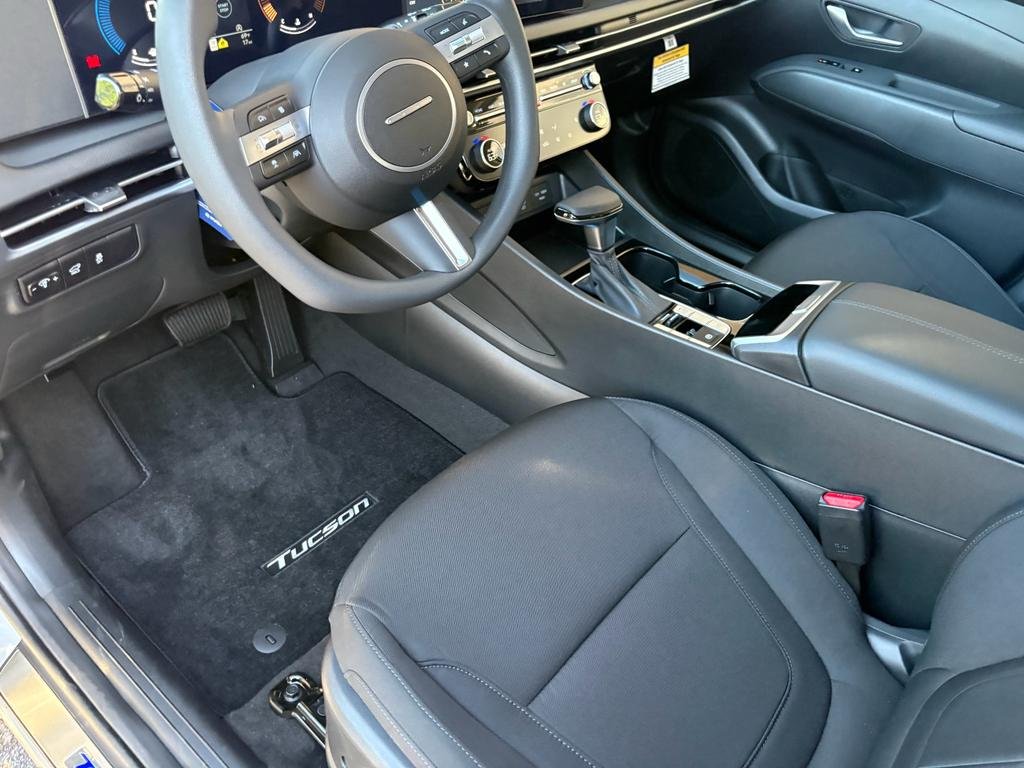 New 2026 Shimmering Silver Hyundai SEL FWD image 12