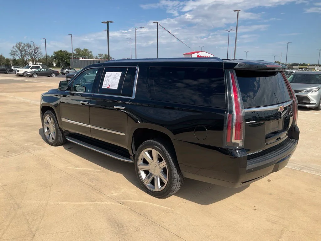 Used 2018 BLACK RAVEN Cadillac Luxury image 68