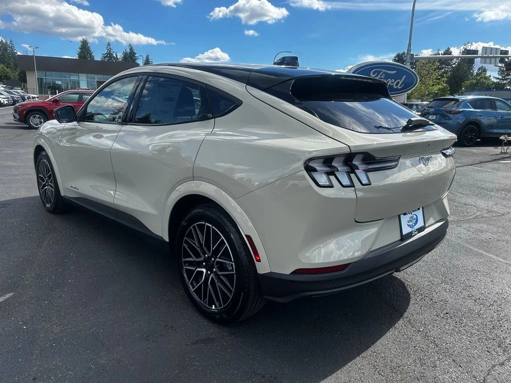 New 2026 Desert Sand Ford Premium image 3