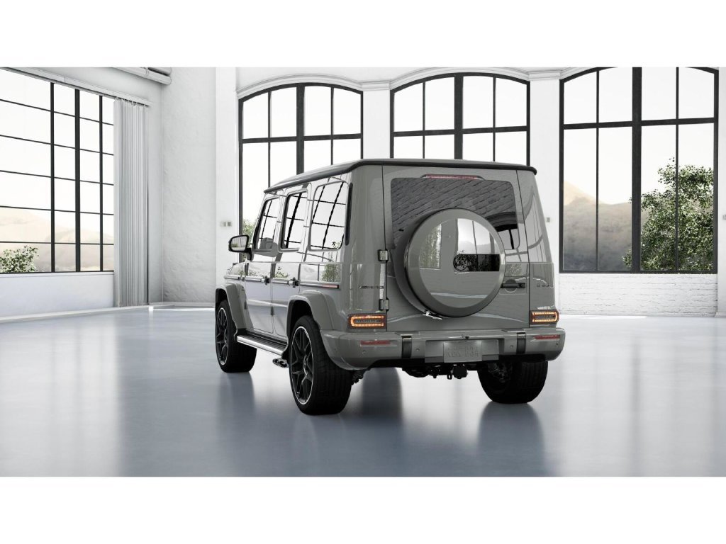 New 2027 MANUFAKTUR Arabian Grey Non- Metallic Mercedes-AMG AMG® G 63 SUV image 26