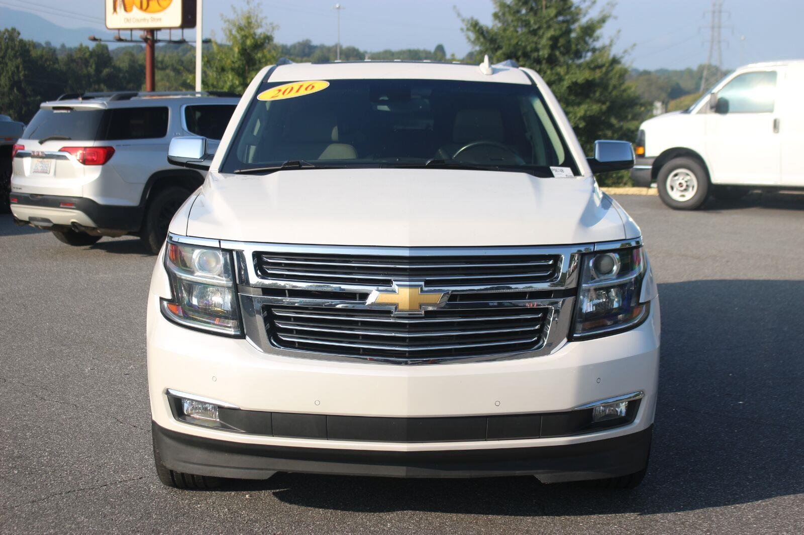 Used 2016 IRIDESCENT PEARL TRICOAT Chevrolet LTZ image 2