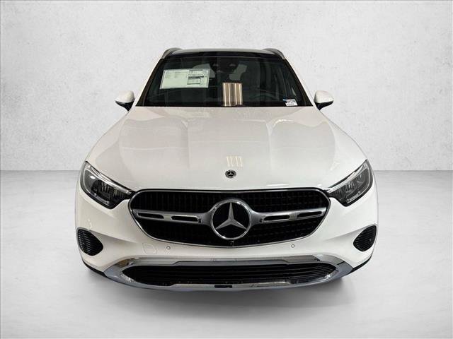 New 2026 Polar White Mercedes-Benz GLC 300 image 32