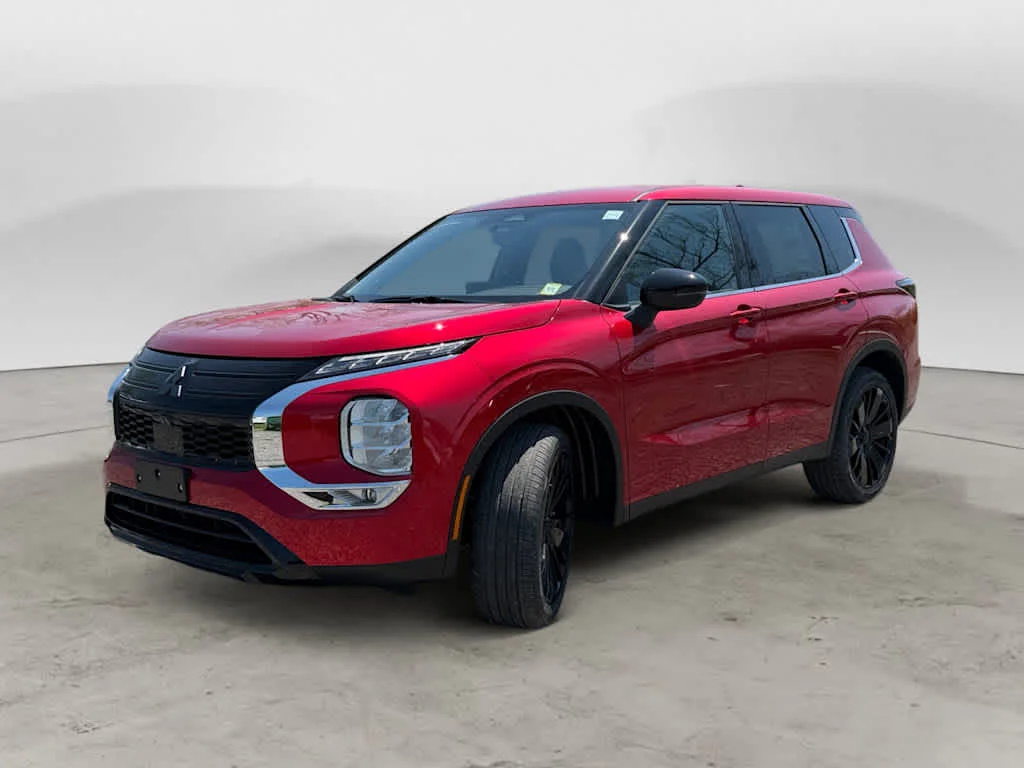 New 2026 Red Diamond Mitsubishi LE 1.5T S-AWC image 7