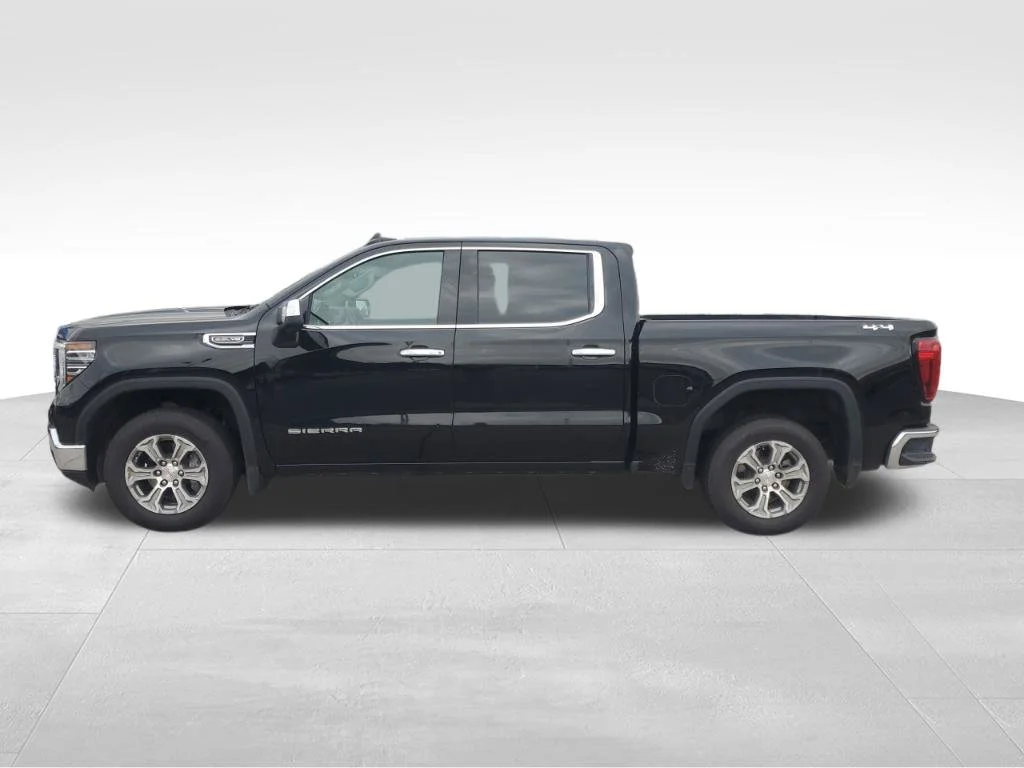 Used 2025 Black GMC SLT image 2
