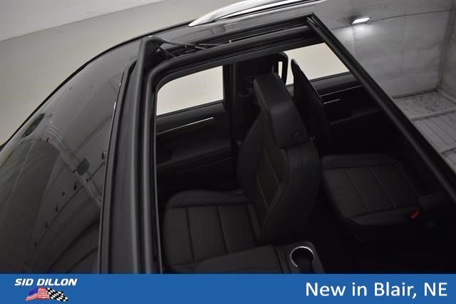 2026 Chevrolet Suburban High Country - Photo 9
