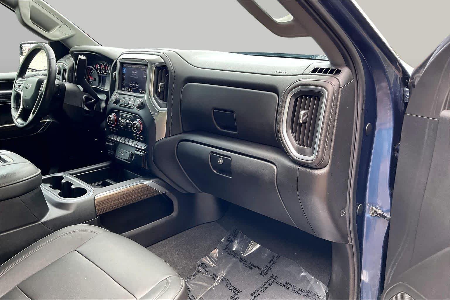 Used 2019 Northsky Blue Metallic Chevrolet RST image 16