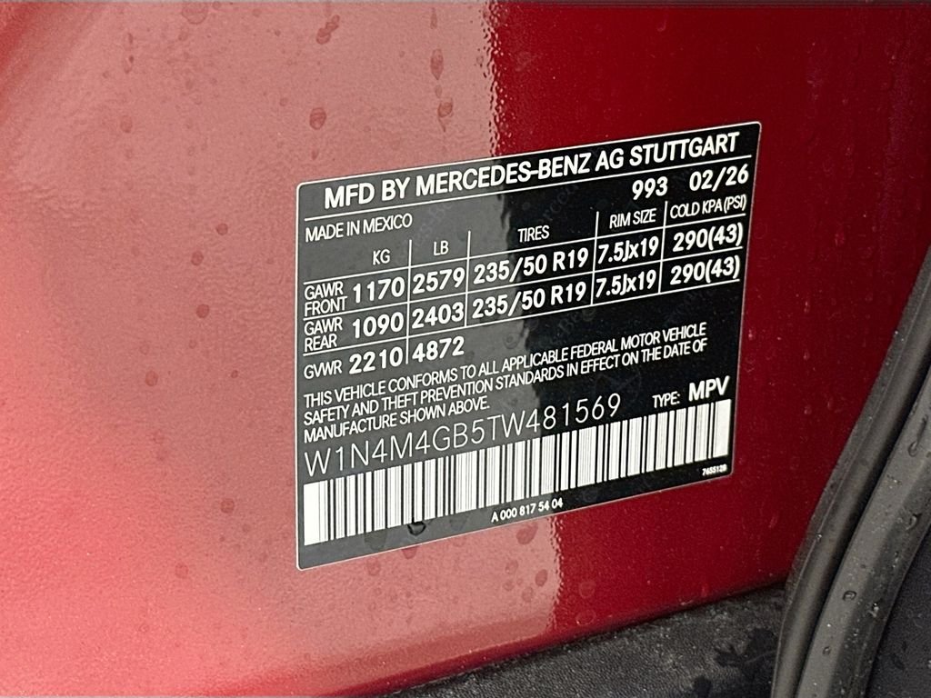 New 2026 MANUFAKTUR Patagonia Red Metallic Mercedes-Benz GLB 250 image 32