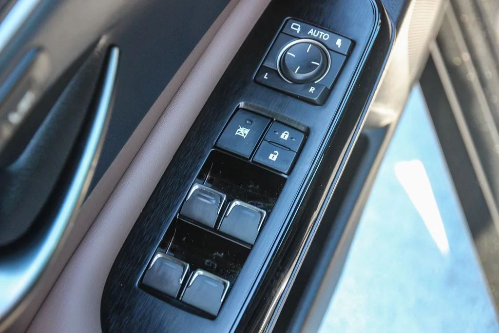 Used 2024 Black Lexus 350 image 22