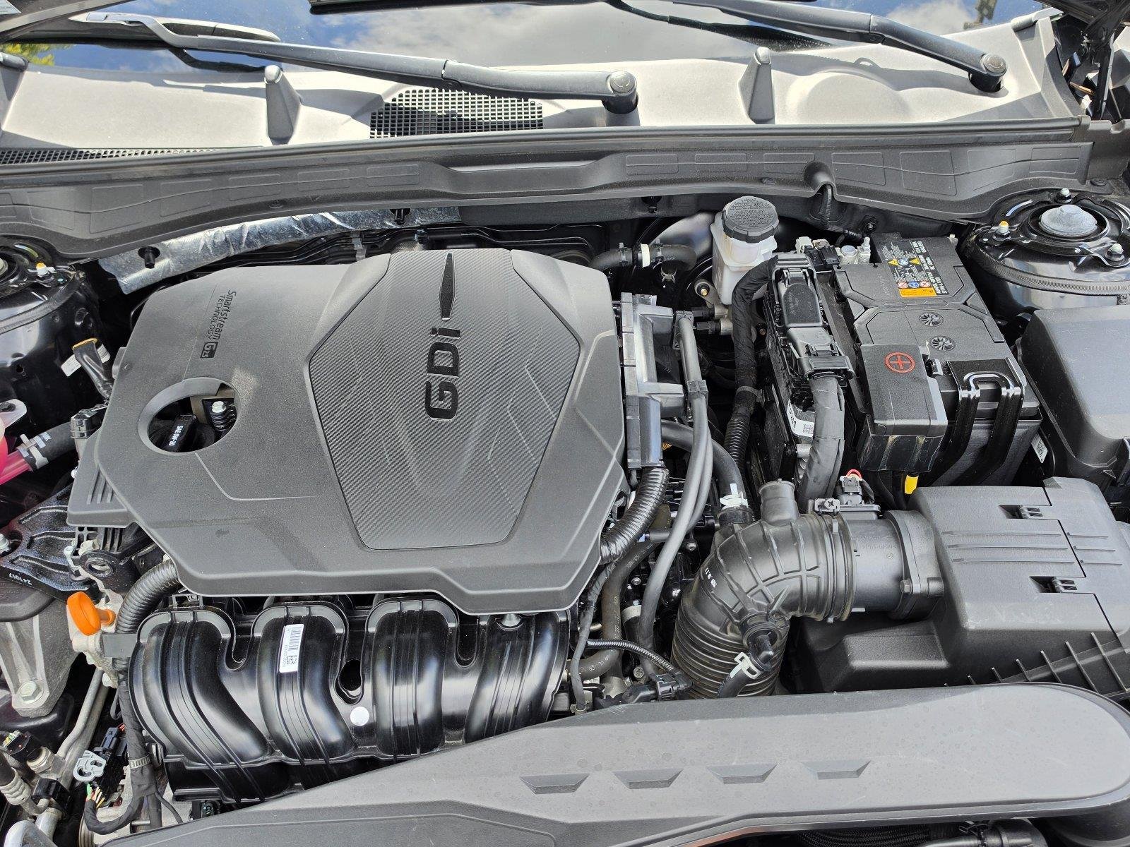 Used 2025 Abyss Black Hyundai SEL image 35