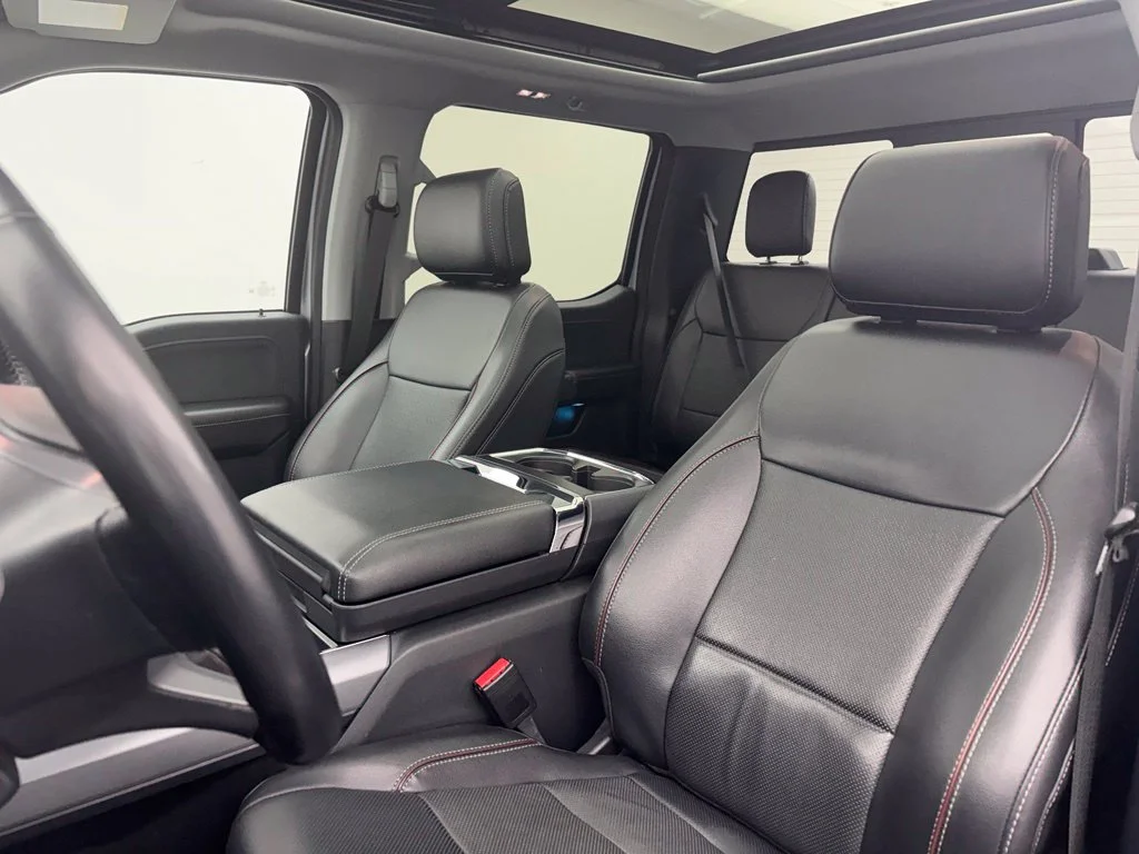 Used 2023 Silver Ford Lariat image 23