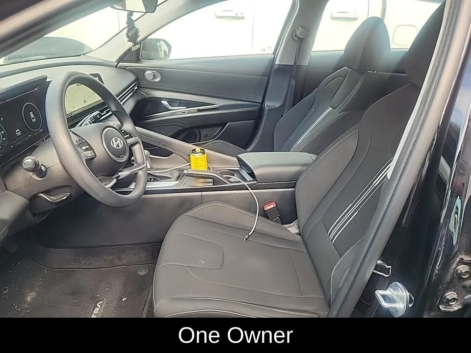 Used 2024 Abyss Black Hyundai SEL image 3