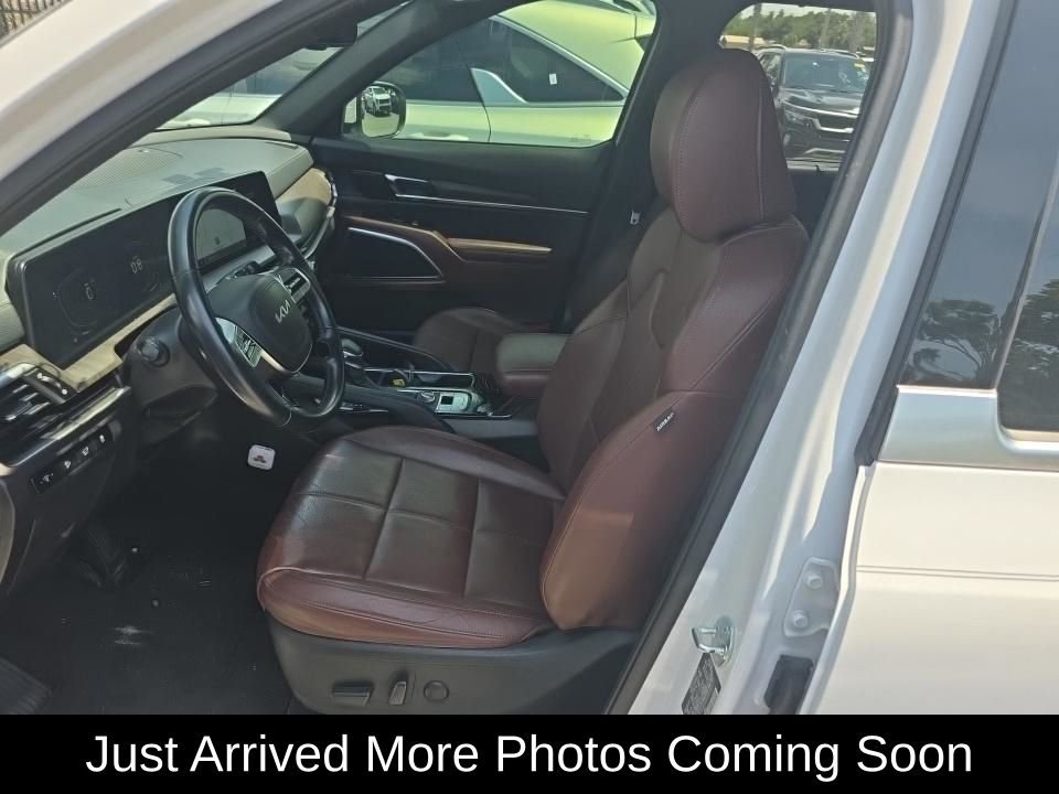 Used 2024 White Kia EX image 3