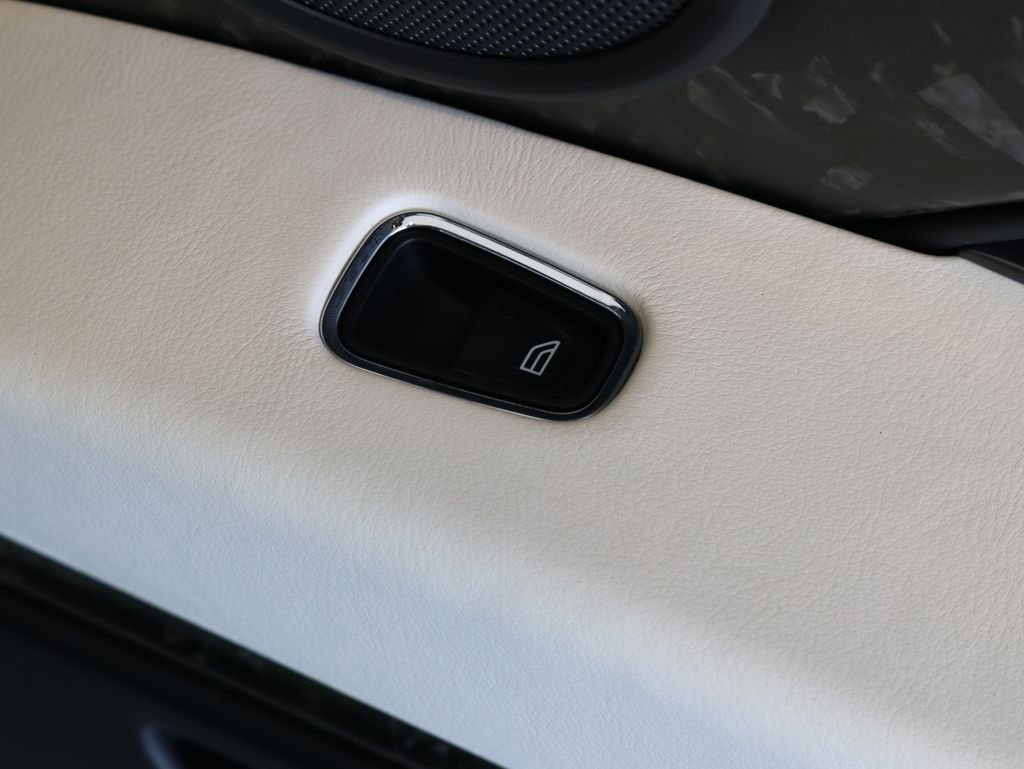 Used 2019 Gray Aston Martin Volante image 30