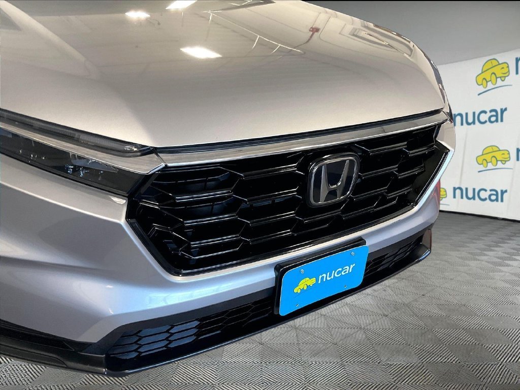 Used 2023 Silver Honda EX image 31