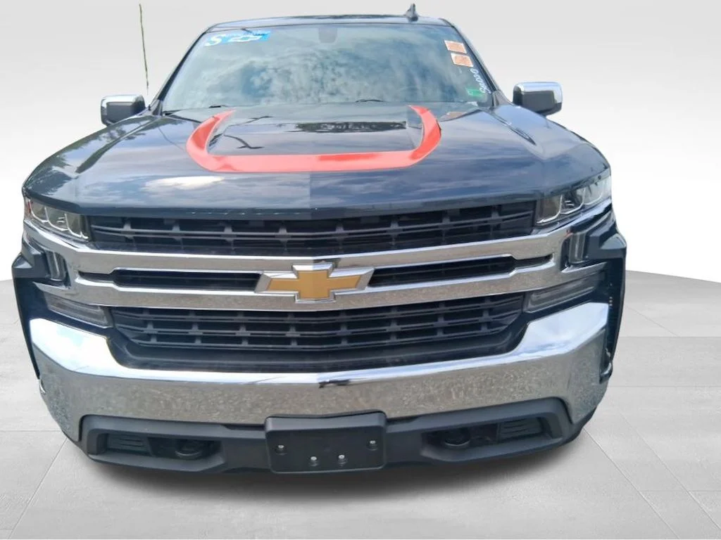 Used 2021 Gray Chevrolet LT image 2