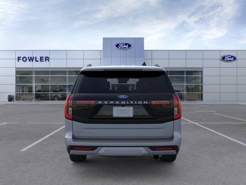 New 2026 Glacier Gray Metallic Tri-Coat Ford Platinum® image 34