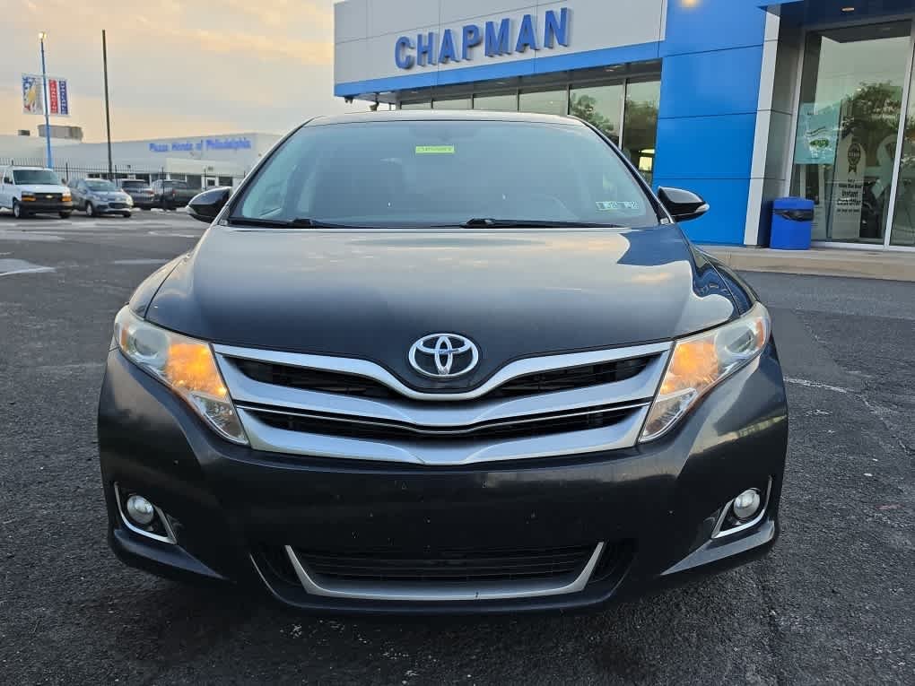 Used 2013 Attitude Black Toyota XLE image 3