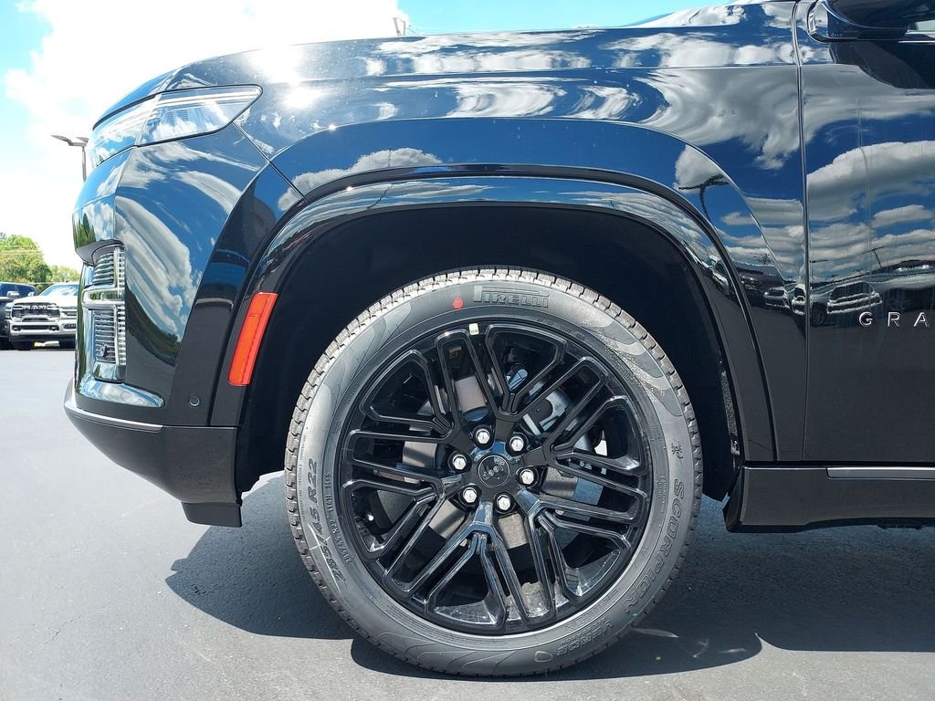 New 2026 High Gloss Black Exterior Paint Jeep Limited Reserve image 16