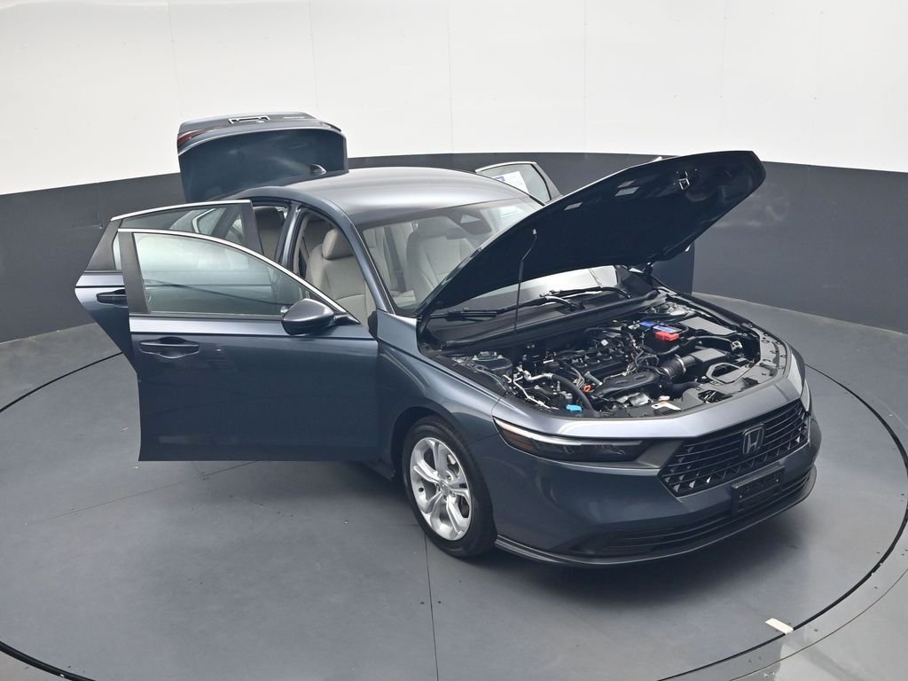 Used 2024  Honda LX image 41