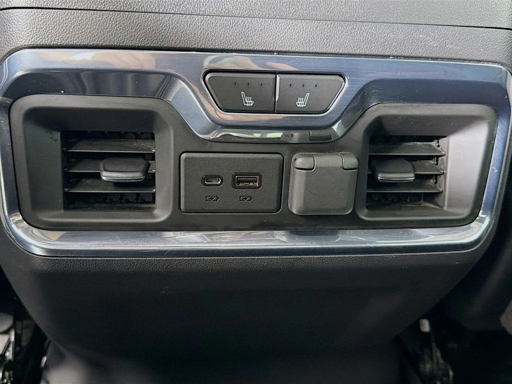 Used 2021 Black GMC AT4 image 23